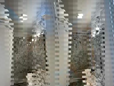 Service bathtub in the bathroom of Buenavista The Blue Oyster, Los Gigantes.