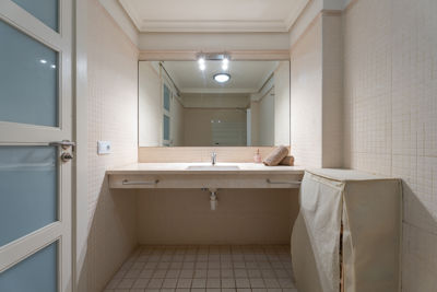 Large bathroom with shower and sink at Teide View, Los Gigantes.