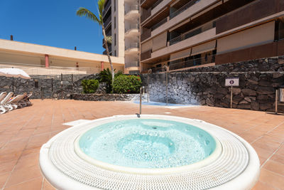 Large jacuzzi in the pool area of Teide View Balcones de Los Gigantes.