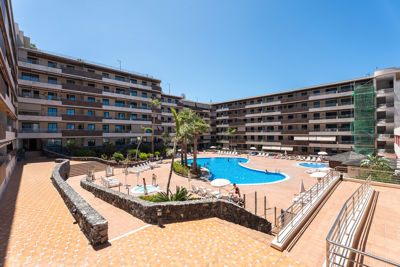 View of the pool at Teide View Balcones de Los Gigantes, perfect for relaxing in the Canary Islands.