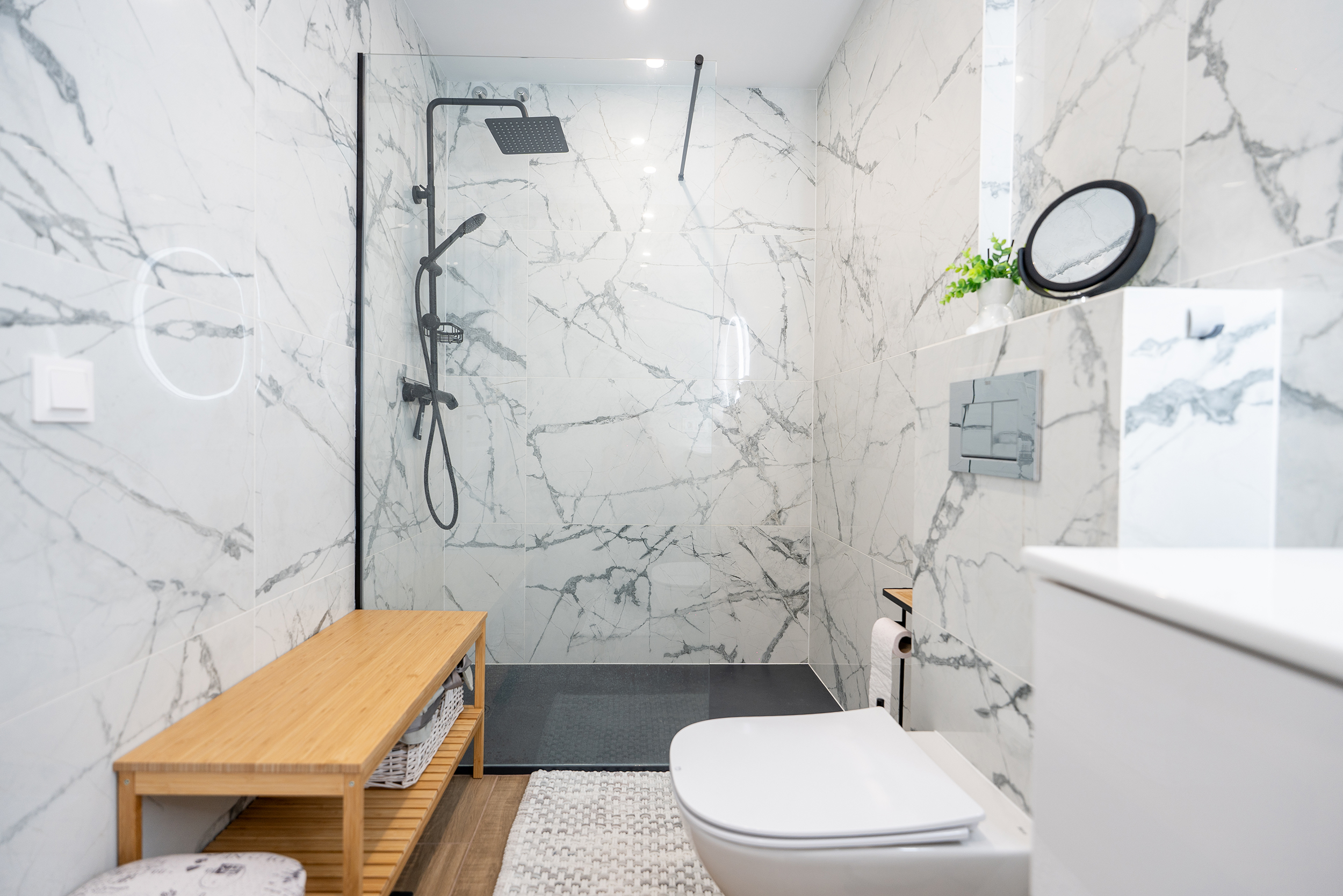 Modern bathroom featuring a spacious shower and stylish decor in a vacation rental in Canary Islands, Golf del Sur