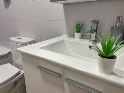 Modern and elegant bathroom at Orlando Sea View, Costa Adeje.